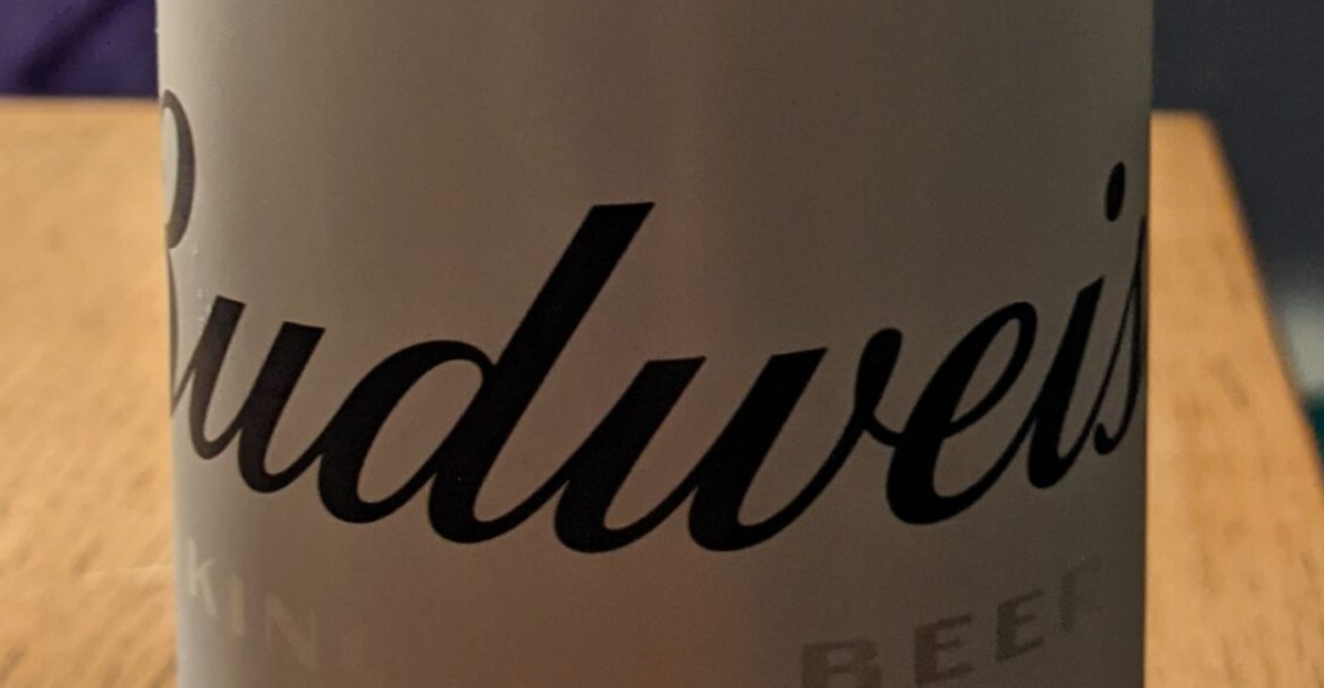500 mL can of Budweiser