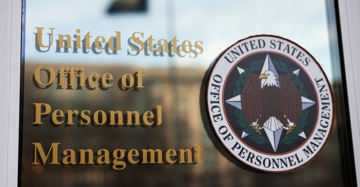 US tells federal agencies to remove records of employees COVID