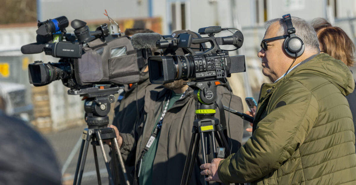 State and Washington County leaders gathered along OR 217 Friday Feb 25 to highlight the benefits communities will see from the new project that will bring improvements on and off the highway When complete the OR 217 Auxiliary Lanes Project will make the road safer address long-standing highway bottlenecks and complete the parallel north south bicycle and pedestrian network