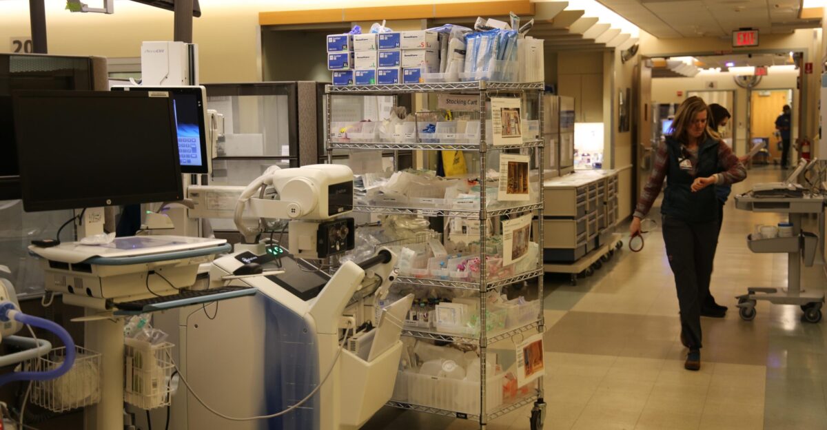 Central Oregon s St Charles lays off 2 top executives as patients