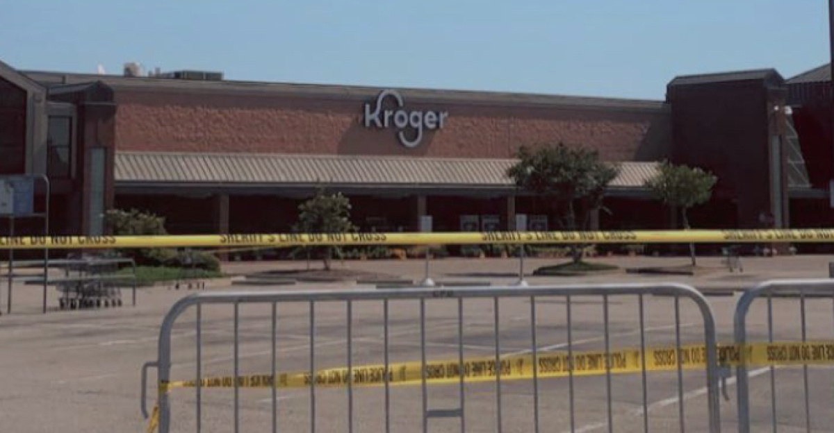 The Kroger on North Byhalia in Collierville on 25 September 2021. Taken by Katelyn Wall and uploaded on her behalf.