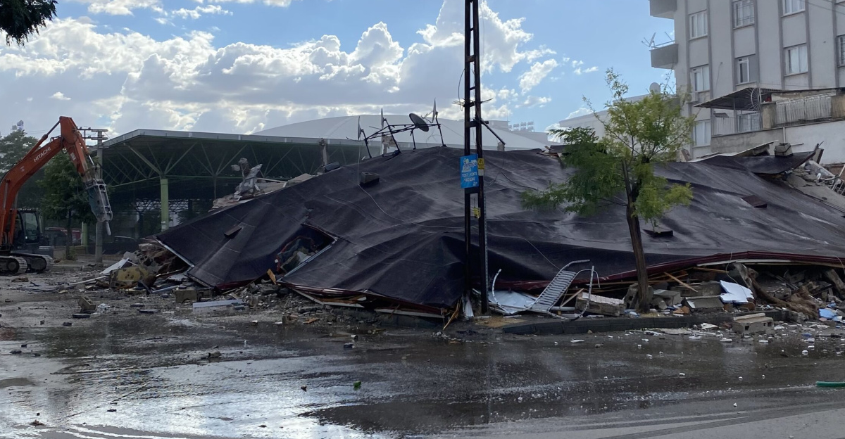 Controlled collapsed heavily damaged house after 7.8 magnitude earthquake in Gaziantep, Turkey.