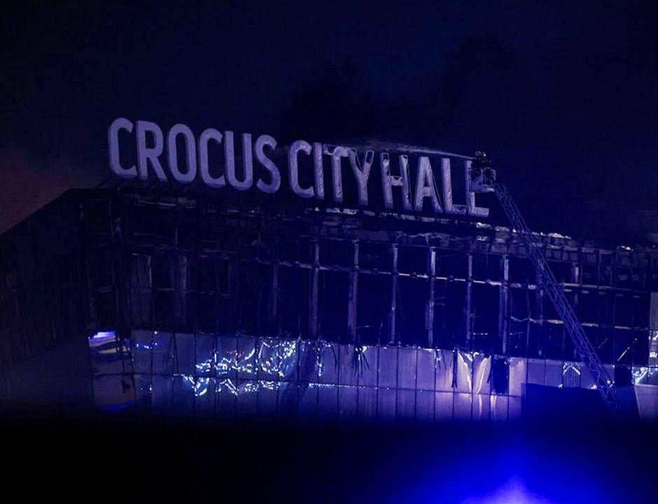 Krokus Siti Kholl Crocus City Hall - kontsertnyy zal v Krasnogorske Rossiya Fotografiya zdaniya zala sdelana posle pozhara vyzvannogo terroristicheskim aktom
