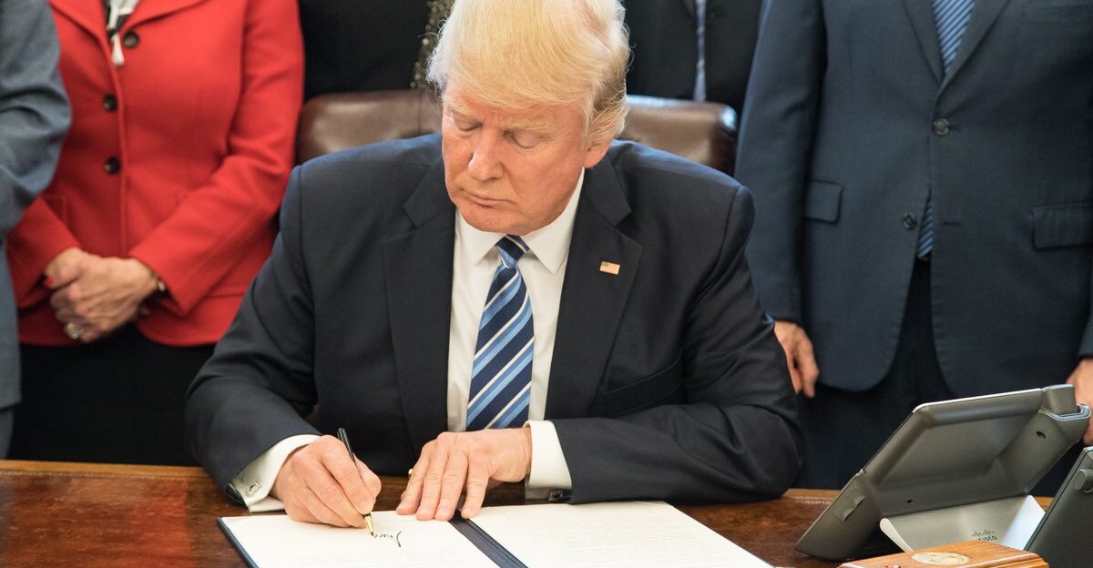 First meeting of the Cabinet of Donald Trump in the White House