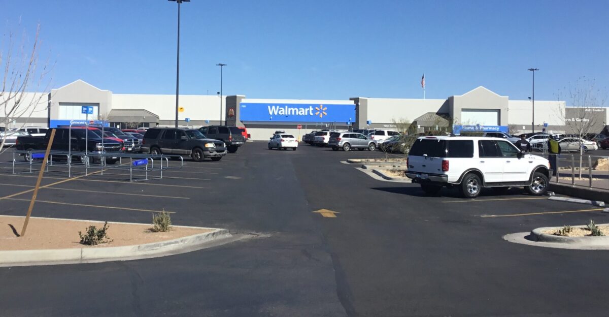 A photograph of the Walmart in El Paso Texas where the 2019 El Paso shooting took place