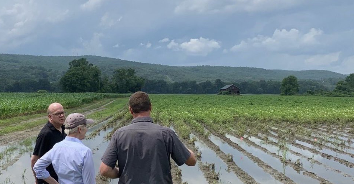 "Family farms are the heart of a critical part of the Massachusetts economy. The recent flooding affects the entire state, the food supply chain, and it matters to all of us.
@RepMcGovern and I spoke with farmers in Hadley and Deerfield about immediate help and support long-term."