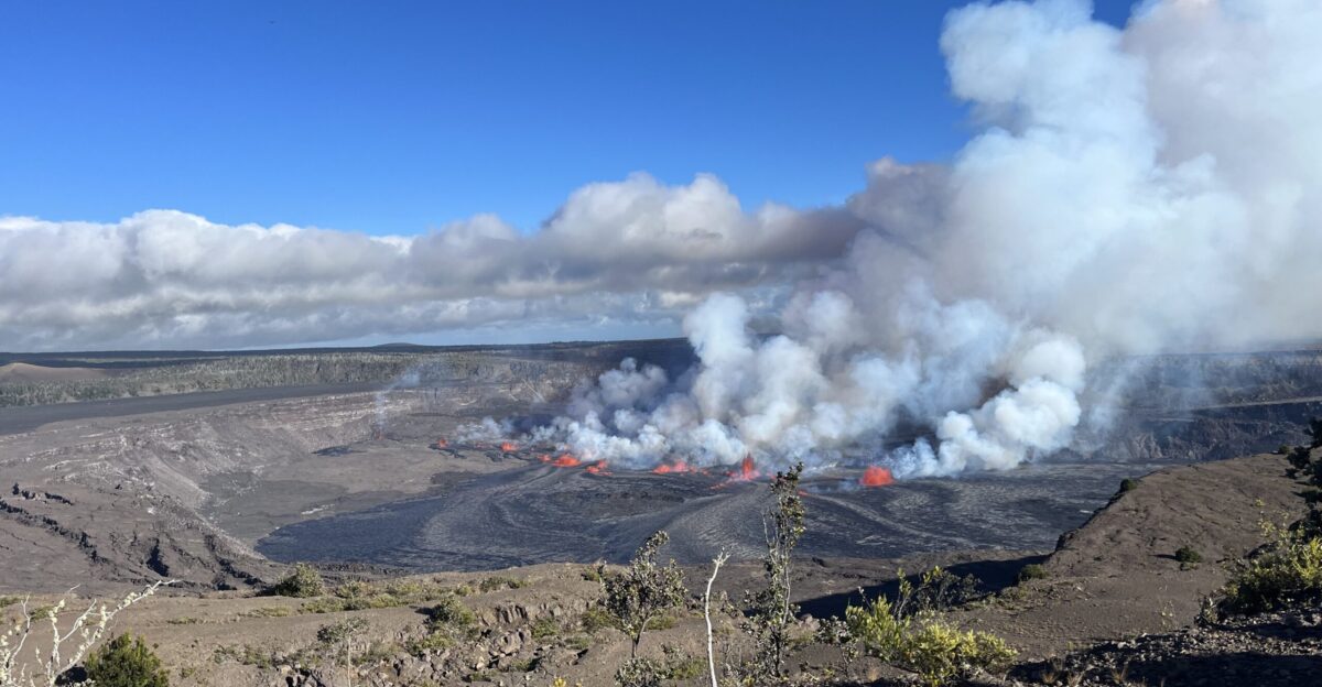 From the U kahuna overlook the new eruption at the summit of K lauea is visible The farthest east fissure is near the to margin of downdropped block that formed during the 2018 summit collapse The base of the main fissure which is farthest west right on the image is approximately 70 meters wide