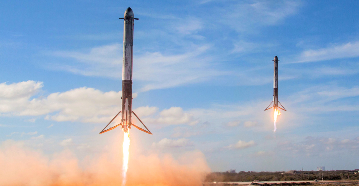 Falcon Heavy Side Boosters landing on LZ1 and LZ2