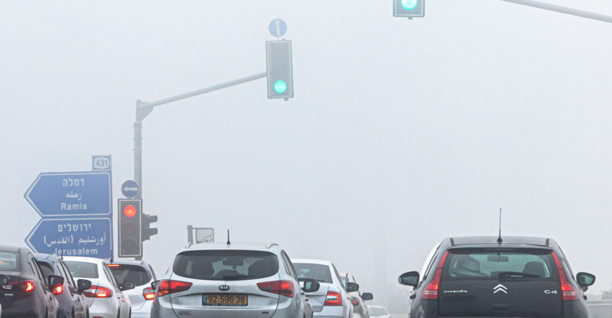<br><b>Name:</b> Fog on the roads<br><b>Description:</b> Highway 431 in the Rashalat area is covered in heavy fog