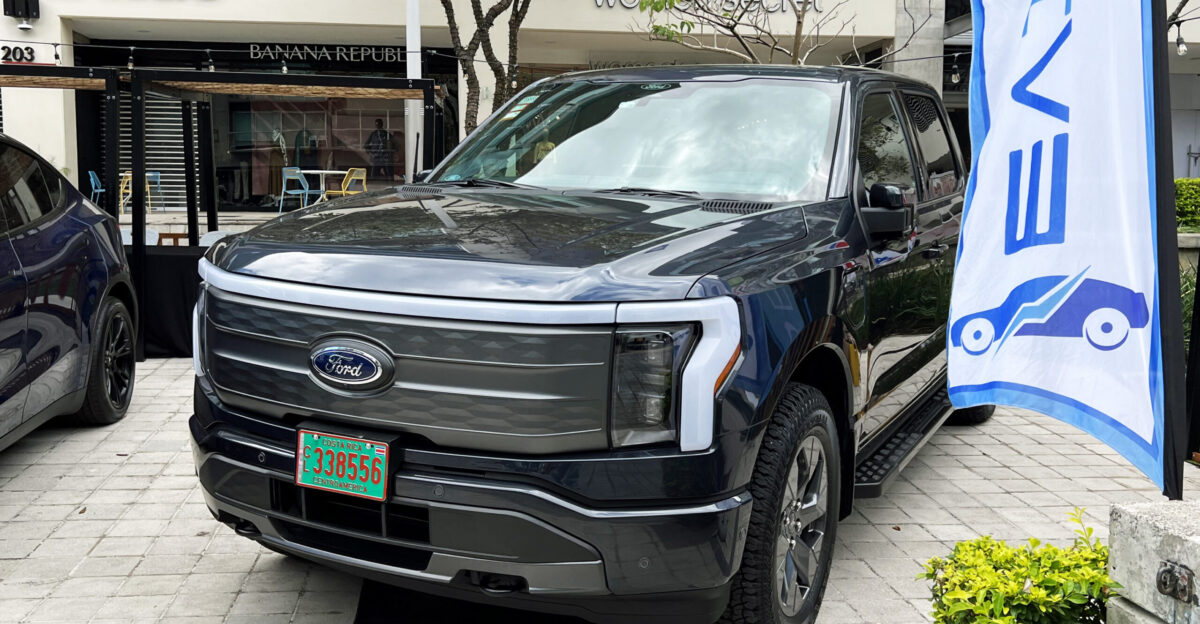Frontal view of the Ford F-150 Lightning in Costa Rica