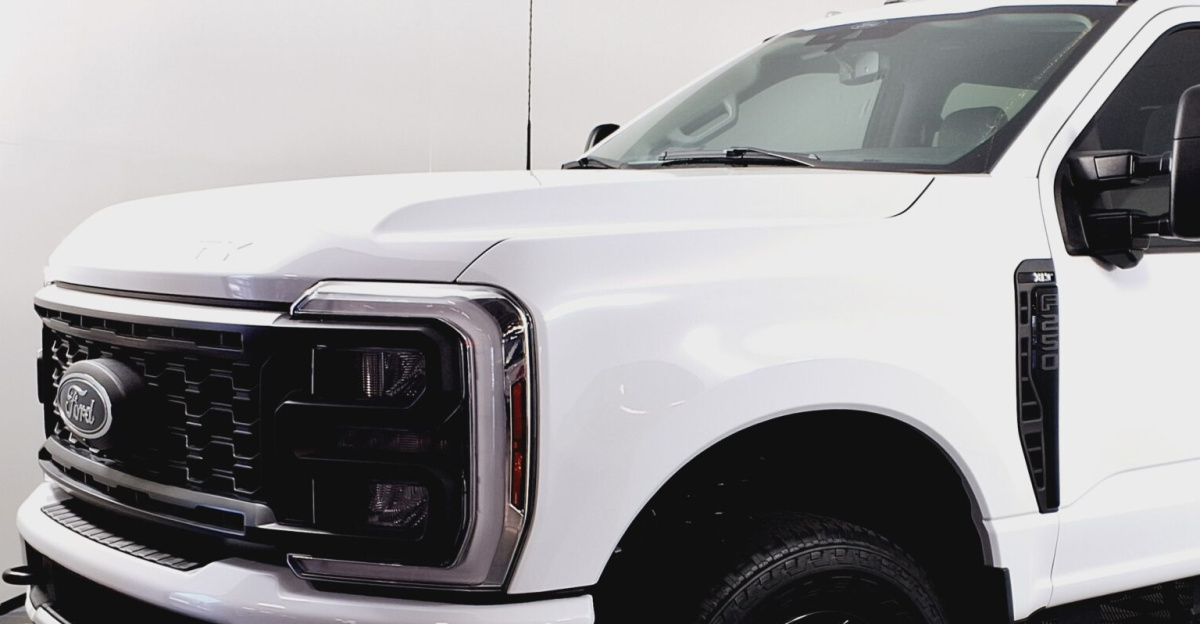 24 Ford F-250 Super Duty XLT - Shot at Earnhardt Chrysler Dodge Jeep Ram in Gilbert AZ