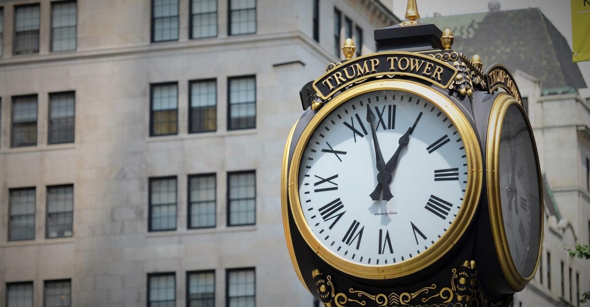 clock pendulum time city architecture museum urban antiques new york former trump tower trump usa trump tower trump tower trump tower trump trump trump trump trump