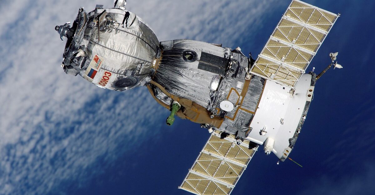 satellite spacecraft space outer space soyuz spaceship space station orbital station orbital space station satellite satellite satellite satellite satellite space spaceship