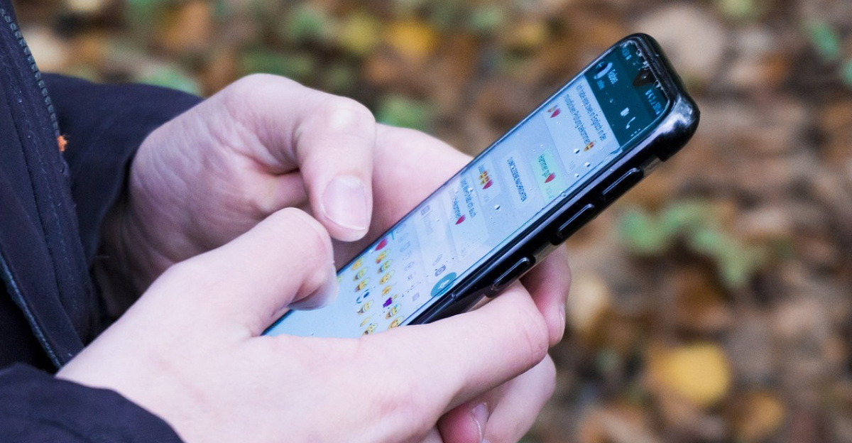 samsung, smartphone, mobile, communication, android, technology, contact, lifestyle, whatsapp, whatsapp, whatsapp, whatsapp, whatsapp, whatsapp