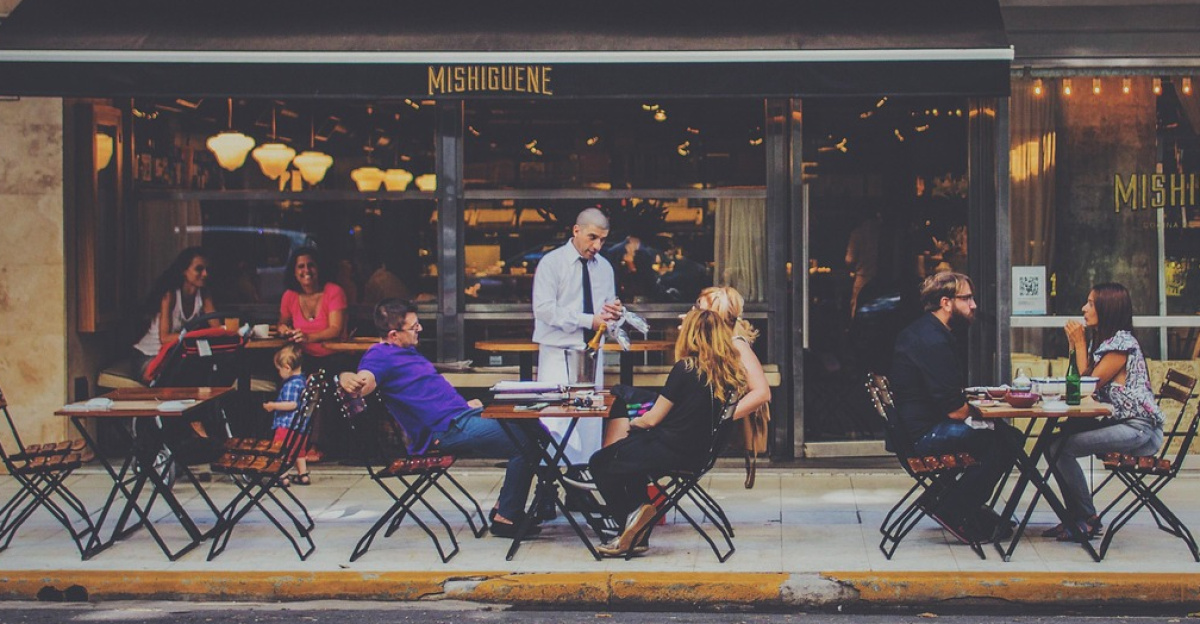 outdoor dining, restaurant, bar, waiter, al fresco, city, customers, group, patrons, people, street, tables, chairs, restaurant, restaurant, restaurant, restaurant, restaurant