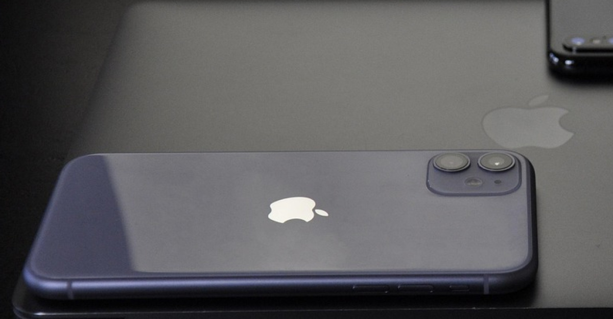 iphone, apple, macbook, laptop, mobile, fire, iphonex, iphone11, technology, smartphone, phone, iphone, iphone11, iphone11, iphone11, iphone11, iphone11