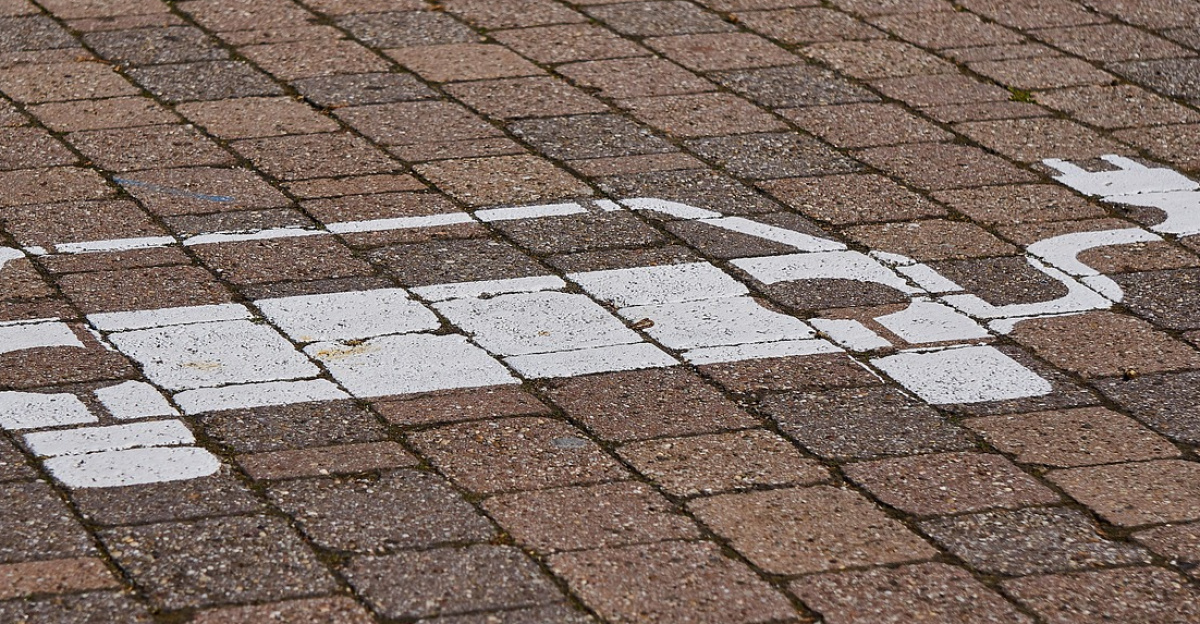 electric mobility, electric car, charging station, car, traffic turning, electric drive, loading possibility, loading column, parking spot, mark, plug, connection, e mobility, motor vehicle, e-mobile, car wallpapers, e car, battery