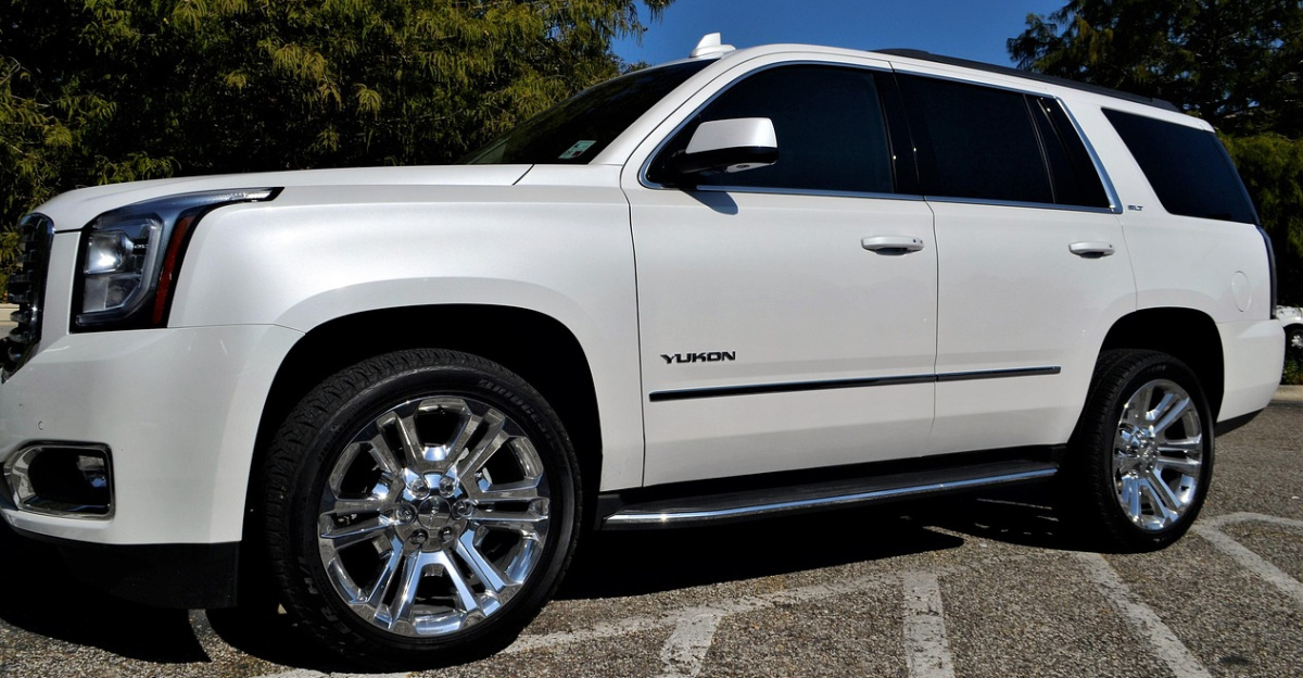 gmc yukon, cool backgrounds, sports utility vehicle, suv, 4x4, four wheel drive, vehicle, transport, transportation, wallpaper hd, sport, auto, utility, automobile, off-road, mac wallpaper, power, road, free wallpaper, travel, drive, luxury, speed, truck, windows wallpaper, wheel, wallpaper 4k, parked, parking lot, laptop wallpaper, automotive design, steel, blue, green, 4k wallpaper 1920x1080, tree, white line, divider, park, design, automotive, metal, machine, technology, engineering, angle, close-up, white, opal, headlamp, headlight, hd wallpaper, hazard lights, wheels, tires, doors, door handles, rear view mirror, reflector, braked, star, bus, convertible, jeep, limousine, nature, motor, pickup, ride, station wagon, van, wagon, beautiful wallpaper, bucket, buggy, compact, conveyance, full hd wallpaper, coupe, hardtop, 4k wallpaper, hatchback, heap, jalopy, junker, motorcar, free background, desktop backgrounds, roadster, sedan, subcompact, wreck, clunker, gas guzzler, touring car, background, screen saver