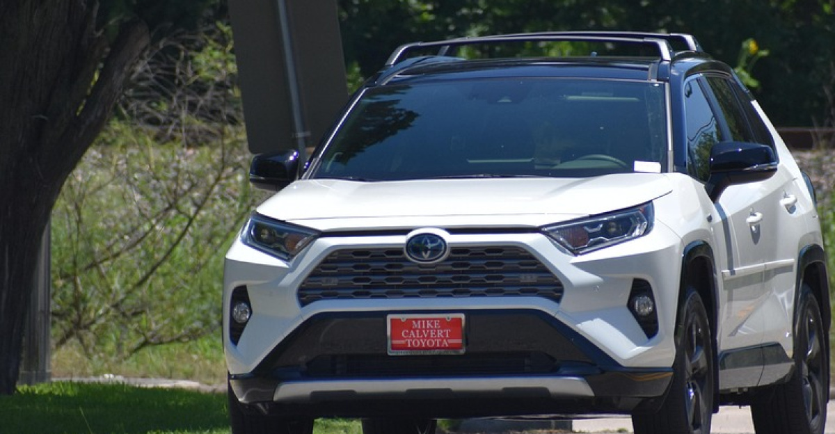 toyota rav 4, hybrid, crossover, suv, cars, road, trip, travel, amg, automotive, transport, mercedes, vehicle, design, modern, autos, auto, sportscar, shiny