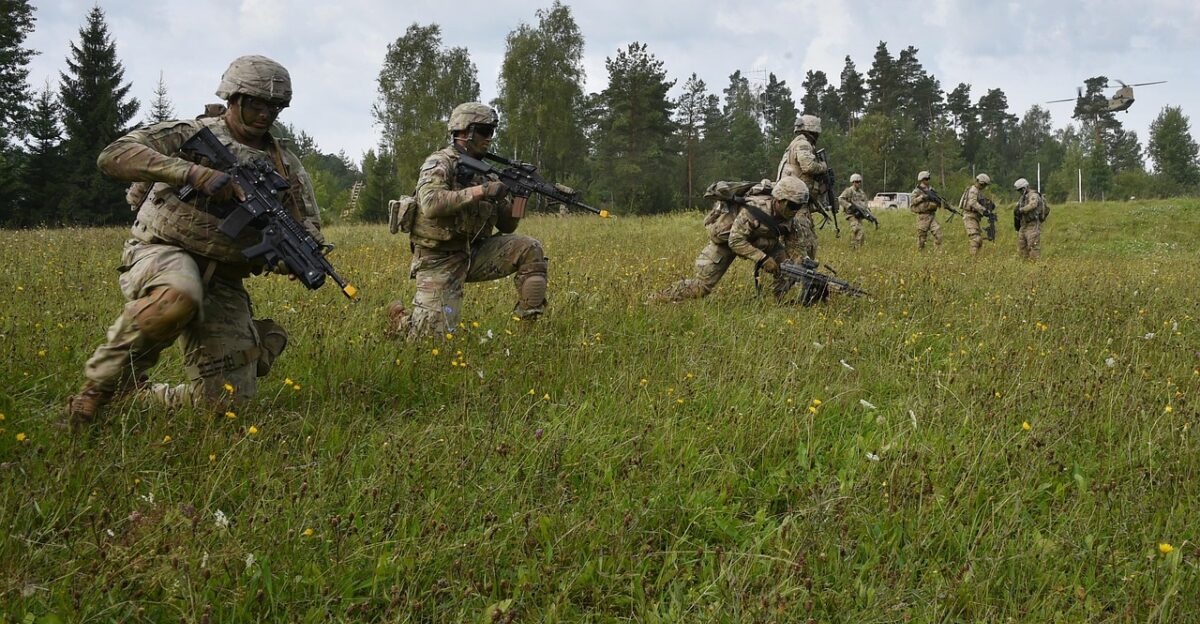 soldiers firearm military training officers armed forces army armed rifle war camouflage equipment private protection soldiers military military military military armed forces army army army army army rifle war