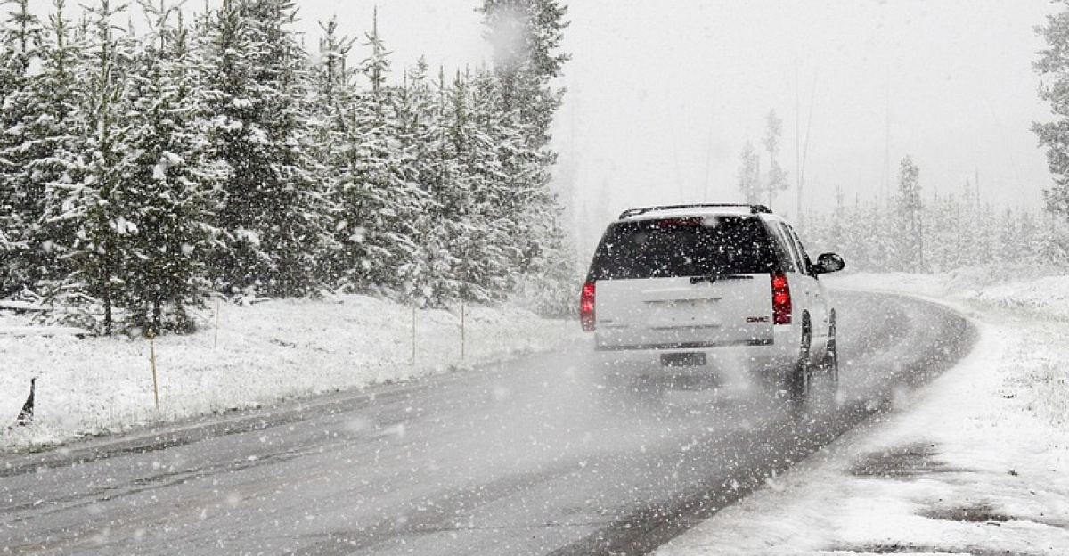 snow, road, car wallpapers, suv, winter, nature, car, vehicle, drive, driving, road trip, snowstorm, snowing, snowfall, conifers, coniferous, snow covered