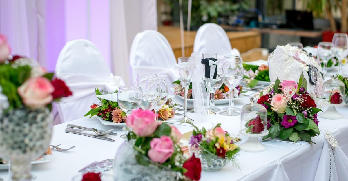 wedding reception table setting flowers centerpieces floral arrangements glassware stemware flower background table dinner event roses nature decoration seats flower wallpaper beautiful flowers wedding wine glasses