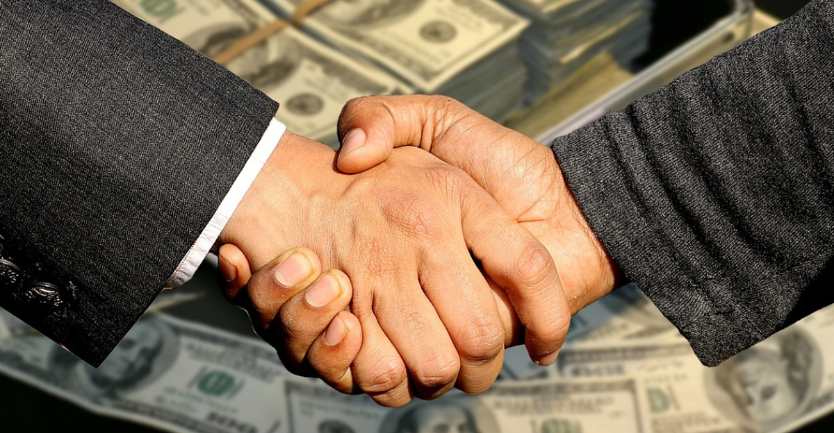 conclusion of contract, handshake, trade, business, profit, black money, control, treasury, sale, to buy, selling, commercial, shopping, money case, currency, money, contract, dollar, shaking hands, handshake, profit, selling, selling, selling, selling, selling