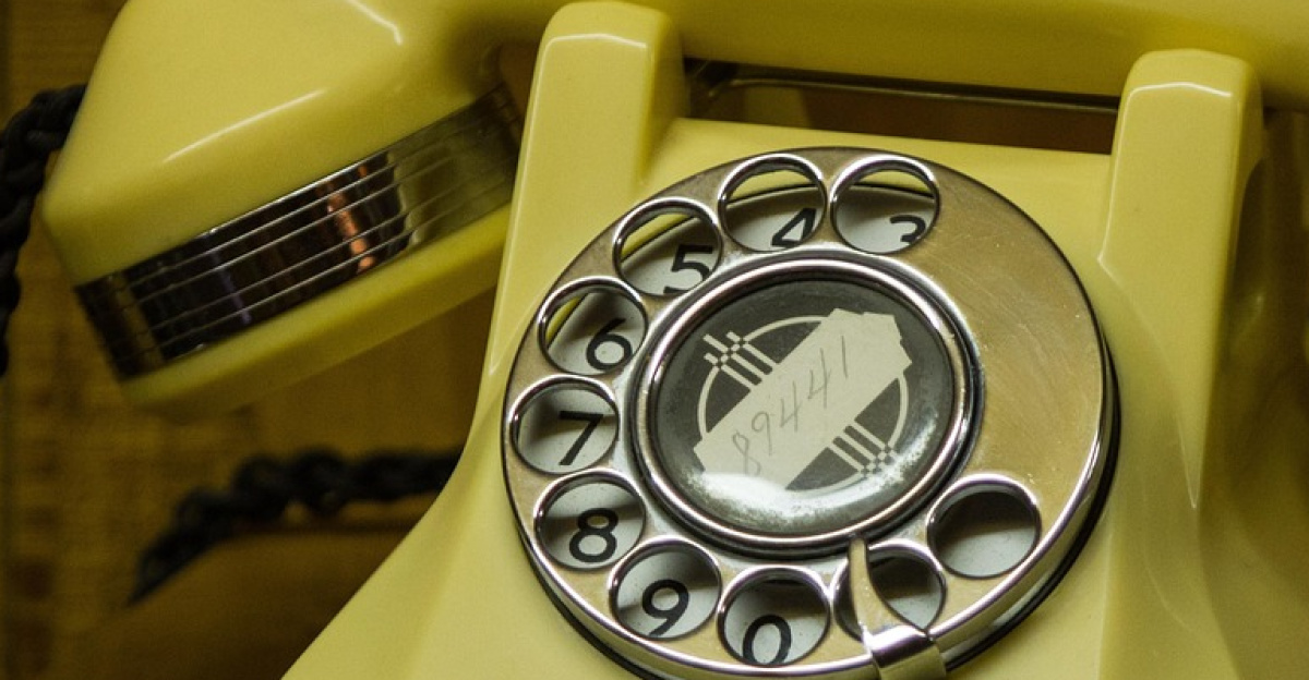 dial-up phone, dial phone, phone, dial, telephone, antique, old, aged, call, contact, communication, classic, vintage, connection, communicate, yellow, retro, office, rotary, rotary phone, rotary phone, rotary phone, rotary phone, rotary phone, rotary phone
