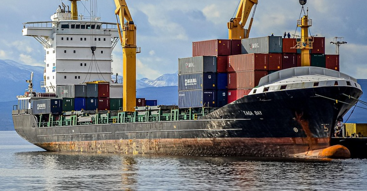 ship, cranes, loading, dock, port, pier, machinery, heavy machinery, cargo, cargo ship, shipping, shipping industry, freight, freight transport, freight ship, sea, nature, ocean, water, travel, voyage, argentina, transport, transportation, infrastructure