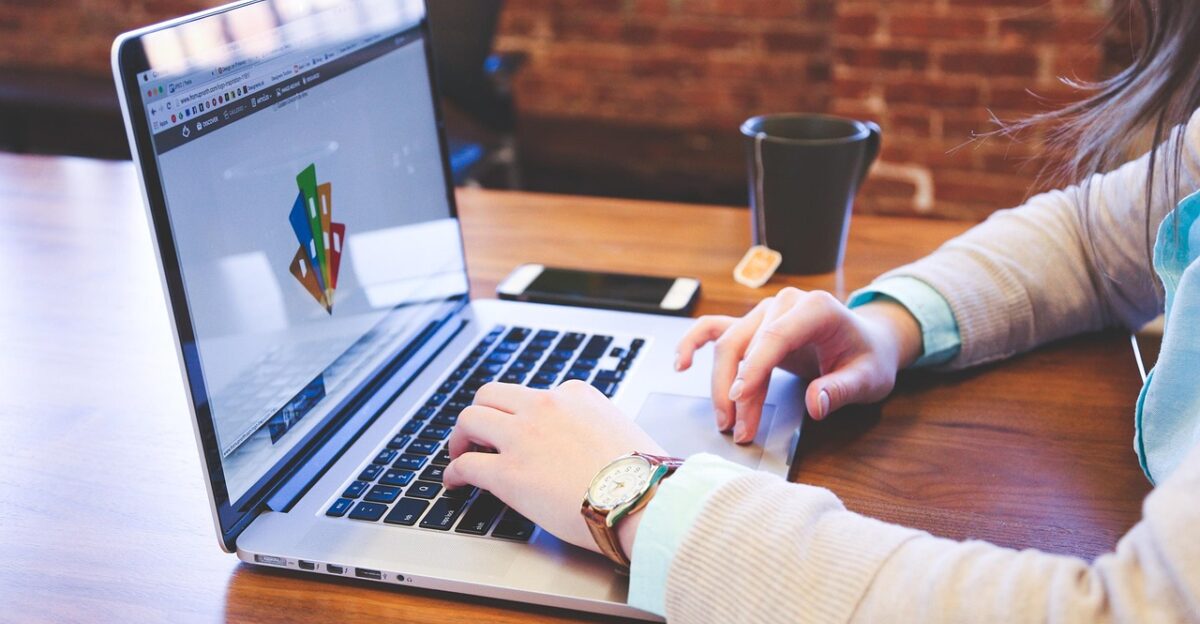 student typing keyboard text startup business people students office strategy work technology company corporate communication young plan marketing computer design professional planning internet project laptop presentation web display monitor screen digital electronic pc modern student student student typing business business business students students office office marketing marketing marketing marketing computer computer computer computer computer professional internet laptop laptop laptop presentation web