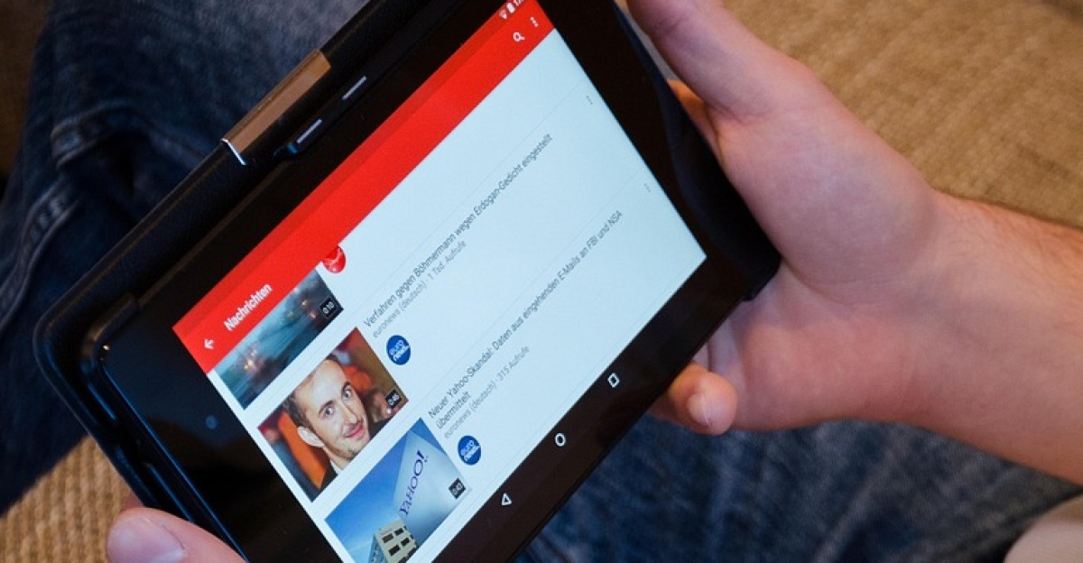 youtube, tablet, news, app, computer, connection, internet, notification, ipad, hands, portable, monitor, cellular technology, information, multimedia, online, channel, media, watch, listen to, equipment, technology, connected, social network, youtube, youtube, youtube, youtube, youtube