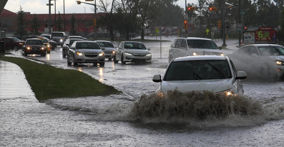 flooded, road, flood, nature, flooding, storm, rain, water, wet, thunderstorm, city