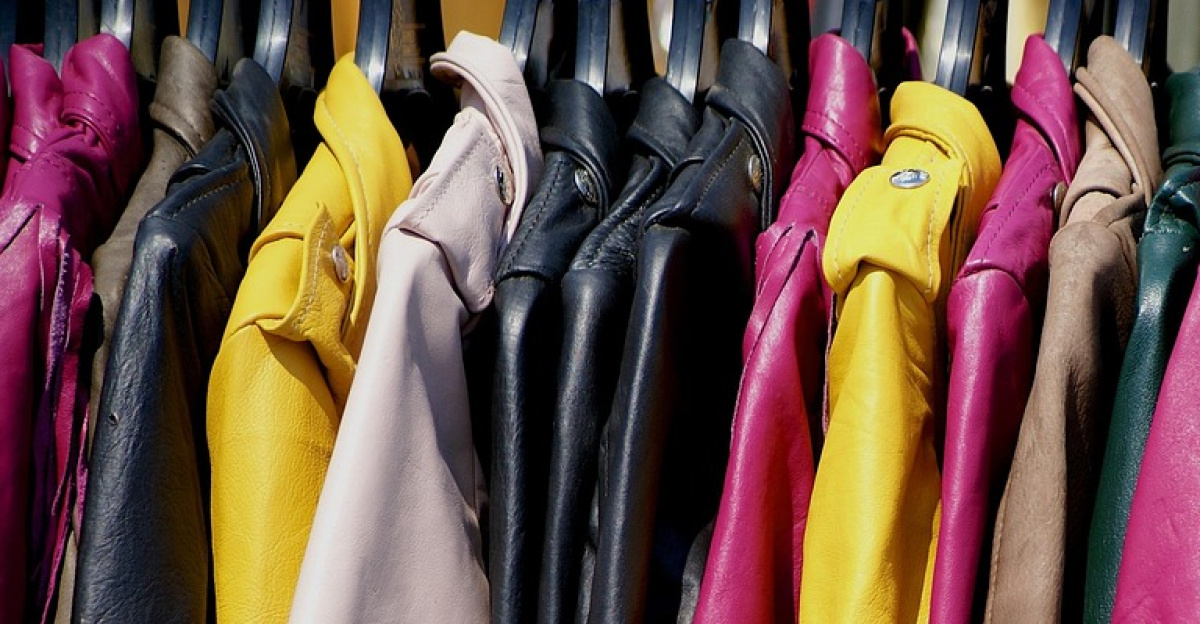 clothing, jackets, vintage, fashion, clothes, retail, flea market, shopping, coat, men, woman, stylish, color, colorful, jackets, jackets, clothes, retail, flea market, flea market, flea market, flea market, flea market, coat, coat, coat, coat