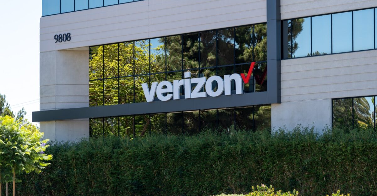 Verizon to acquire Frontier Communications for 20bn as part of