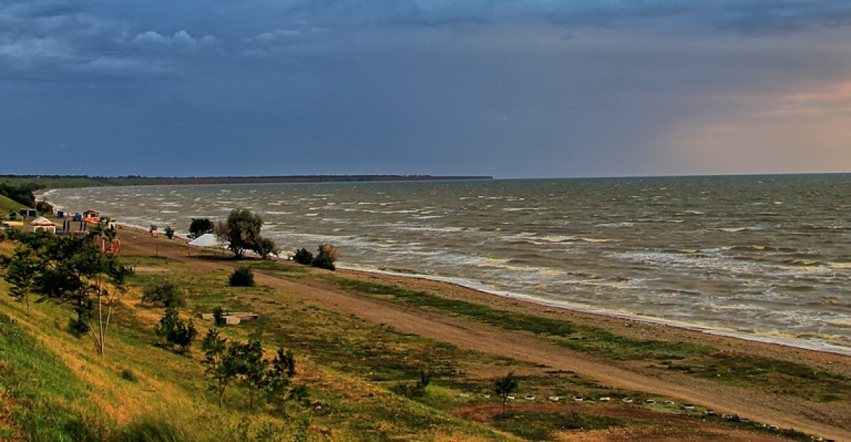 eisk, storm from ukraine, sea of azov