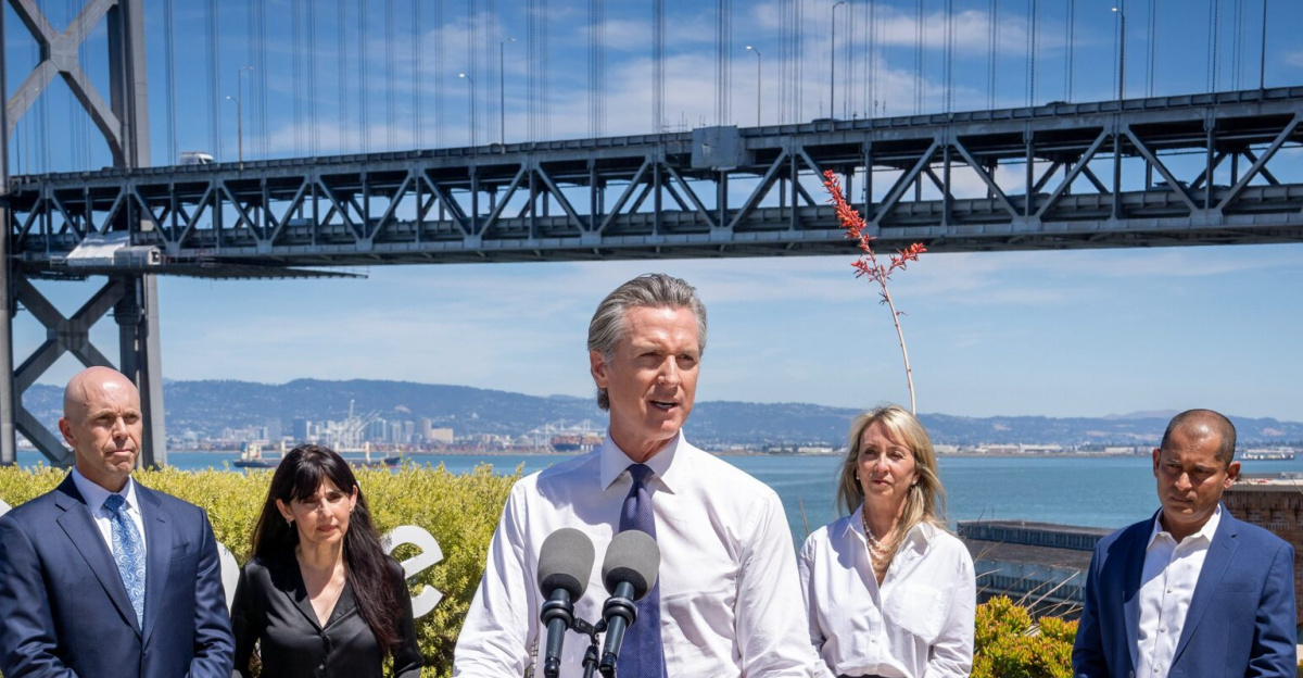 "California has signed agreements with @Google, @Adobe, @IBM, and @Microsoft to help train the state’s workforce for a wide range of jobs in AI."