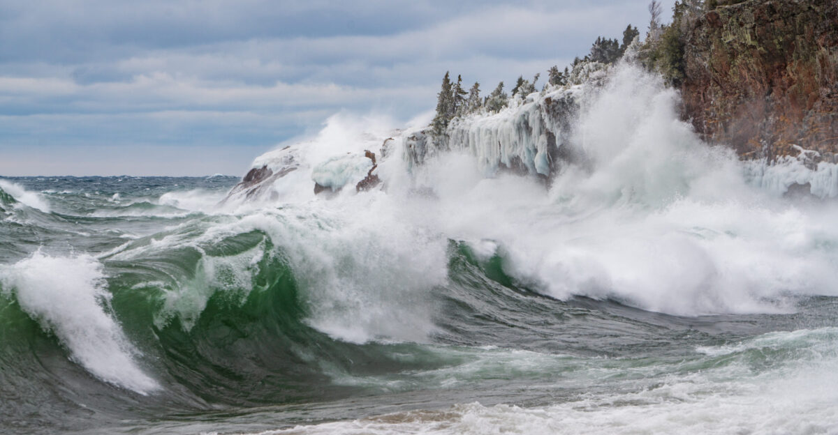 Big waves on the Great Lakes a potential source of power WXPR