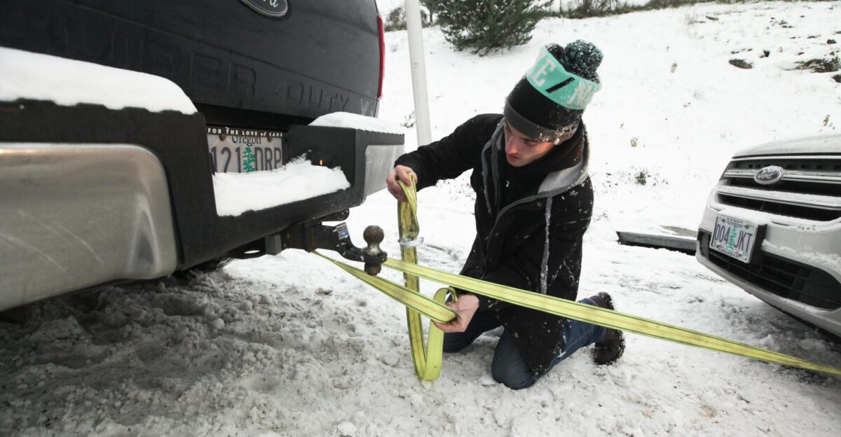 Good Samaritan Helps Clear Abandoned Cars From Portland-Area