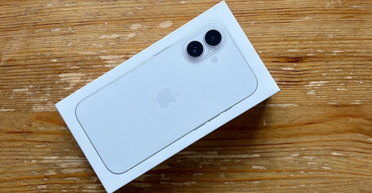 Apple iPhone 16 packaging white color unopened