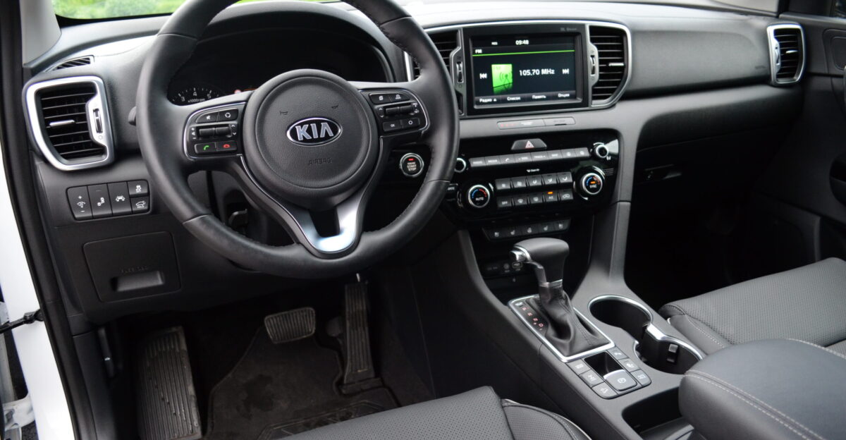 Kia Sportage QL interior