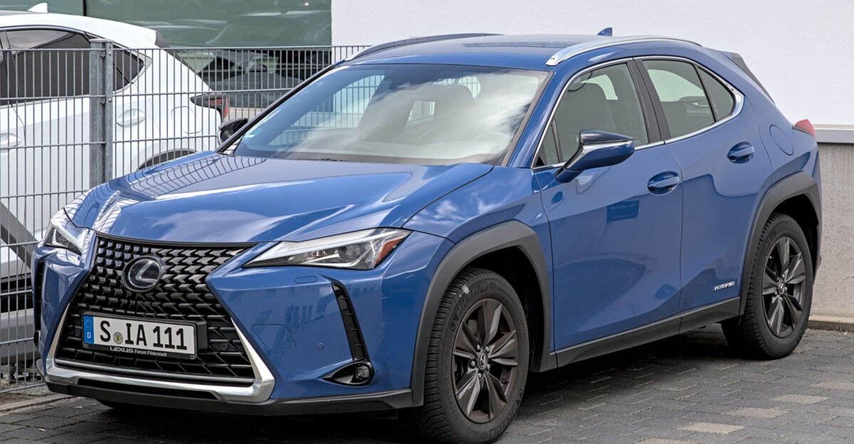 Lexus UX 250h in Filderstadt
