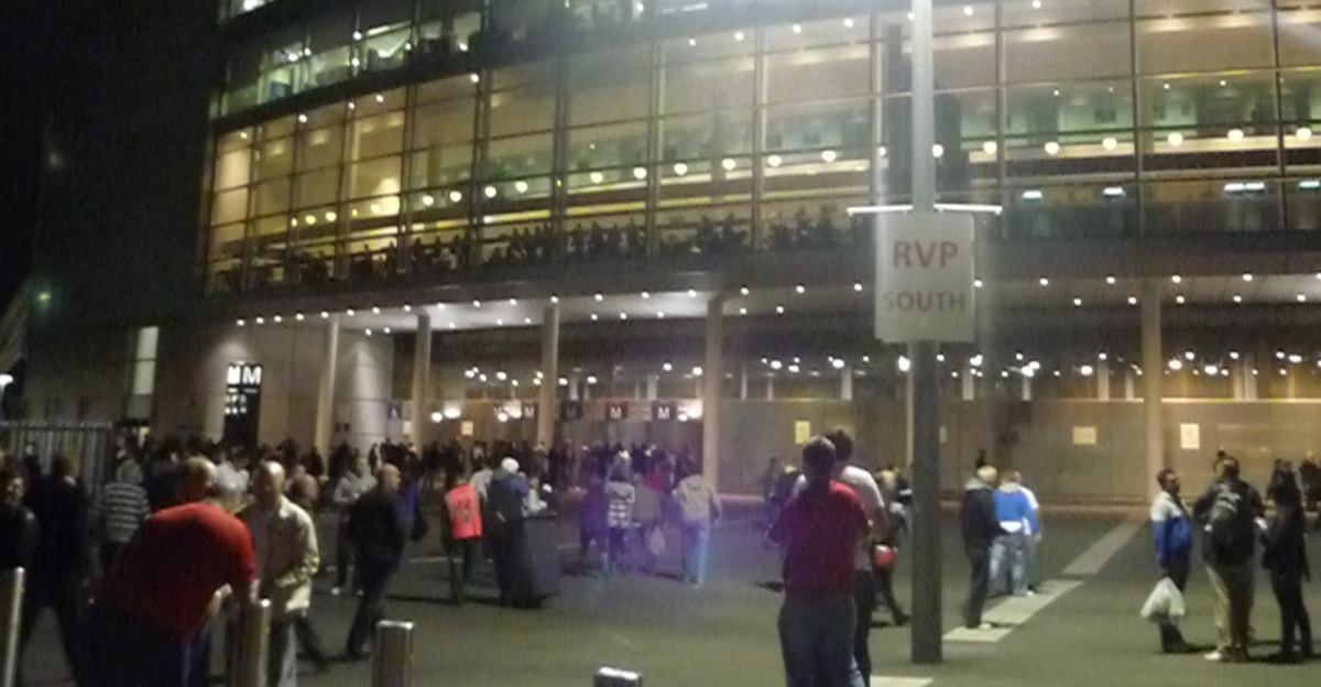 London : Wembley - Wembley Stadium South Side <span class="mw-valign-text-top" typeof="mw:File/Frameless"><a href="//commons.wikimedia.org/wiki/File:London_,_Wembley_-_Wembley_Stadium_South_Side_-_geograph.org.uk_-_2112427.jpg#ooui-php-4" title="Edit this at Structured Data on Commons"><img decoding=