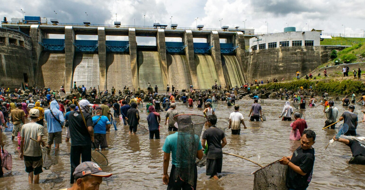communities relying on dams