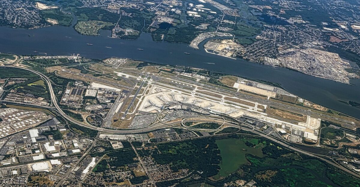 Philadelphia International Airport - Wikipedia