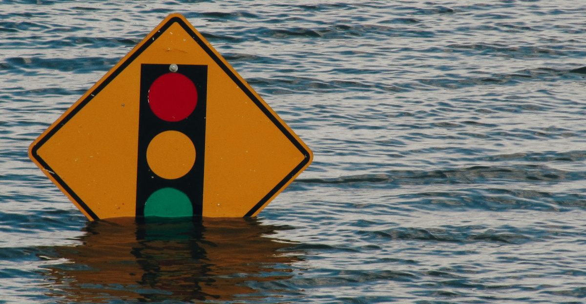 traffic light sign underwater
