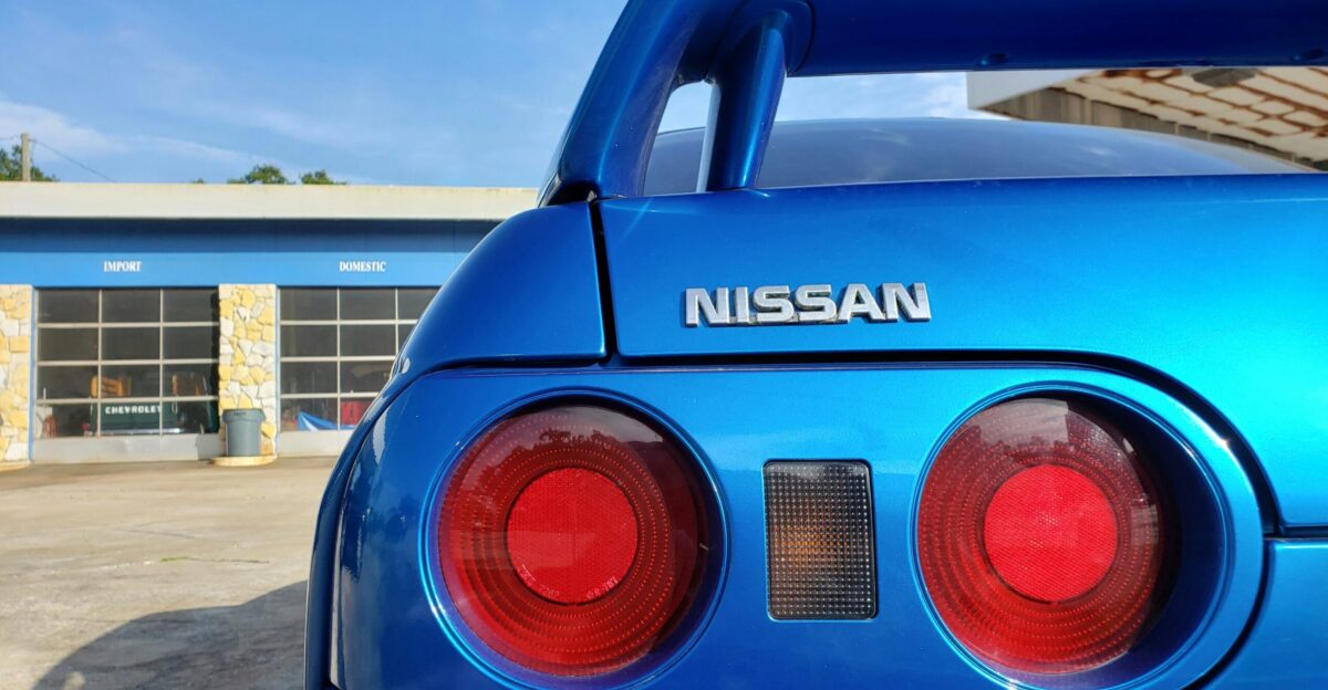 blue and brown bmw car