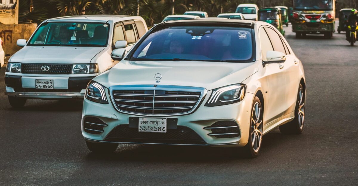 a white mercedes benz benz benz benz benz benz benz benz benz benz benz benz benz