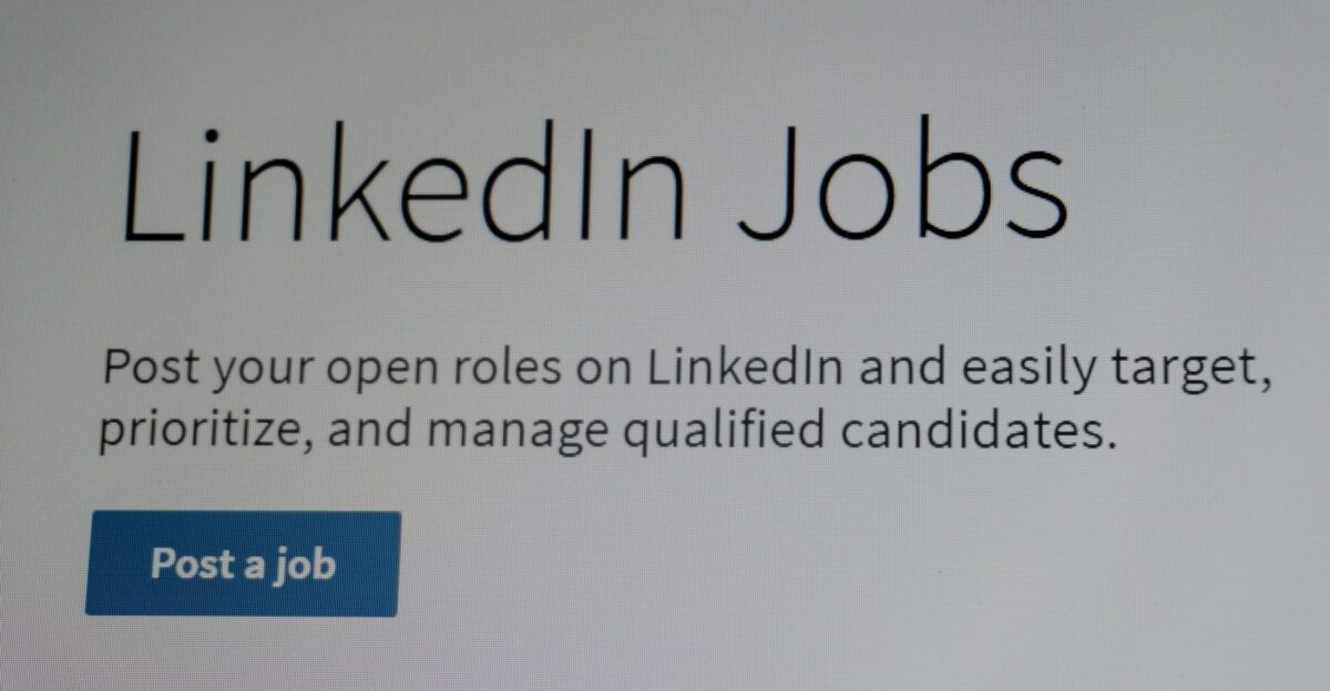 Linkedin jobs interface with post a job button