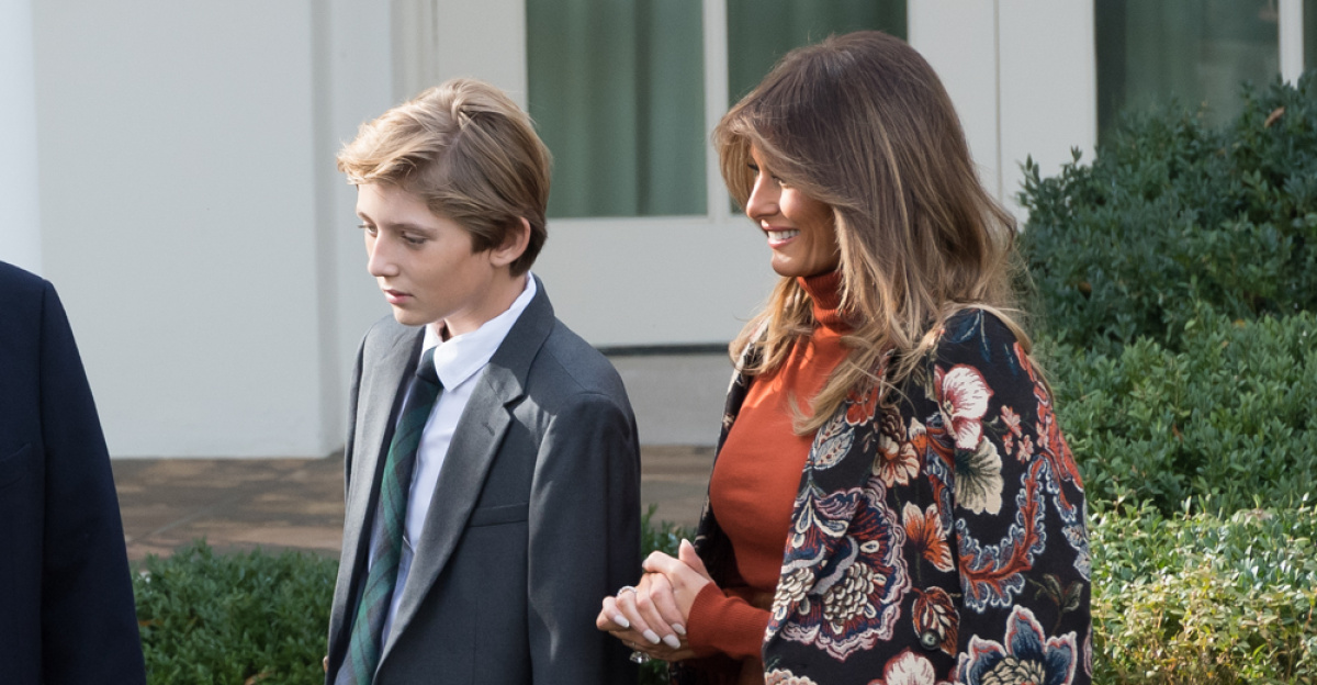 President Donald J. Trump, First Lady Melania Trump, and Barron Trump participate in the National Thanksgiving Turkey Pardoning Ceremony | November 21, 2017 (Official White House Photo by Andrea Hanks)