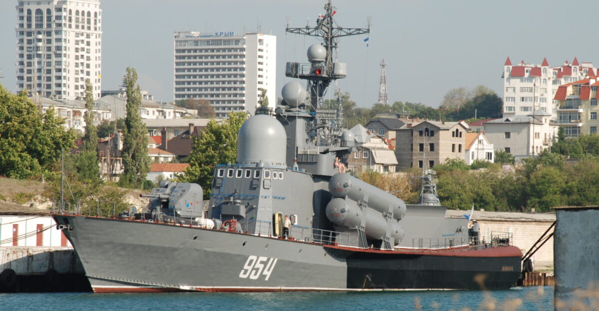 File R-334 Ivanovets 201208 2cropped JPG - Wikimedia Commons